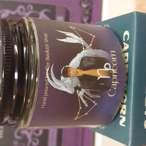 The Bookish Box Capricorn Candle - Picture 2 of 4